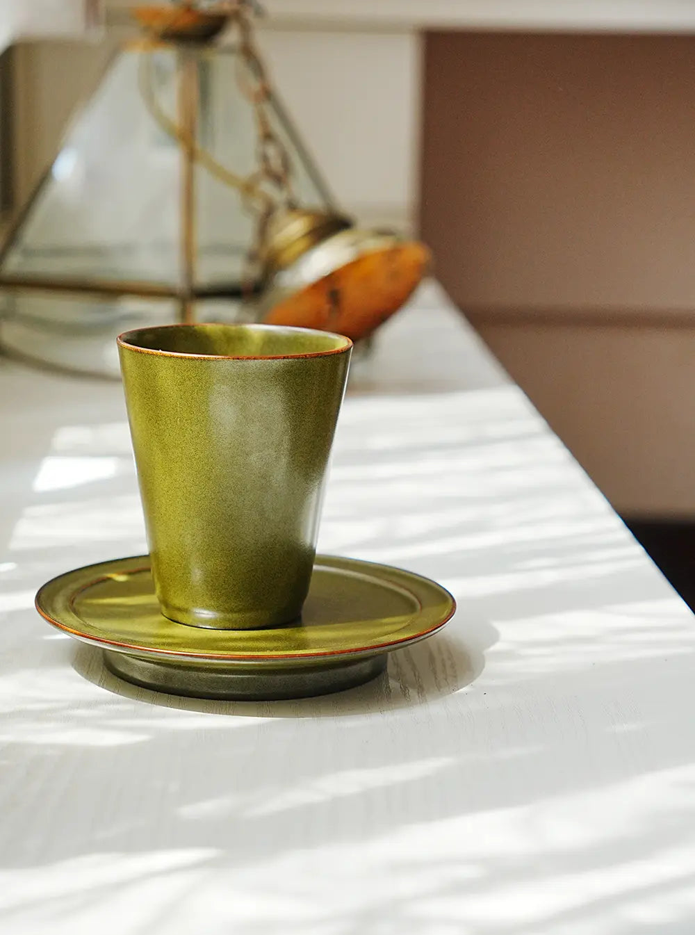 Saucer suit for coffee mug
