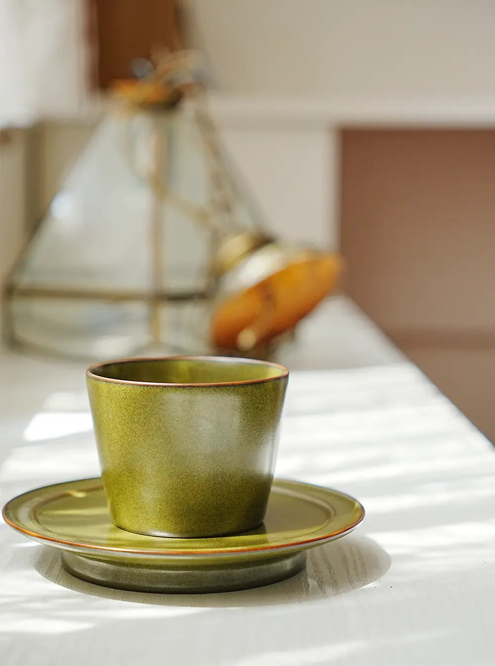 Saucer suit for coffee mug