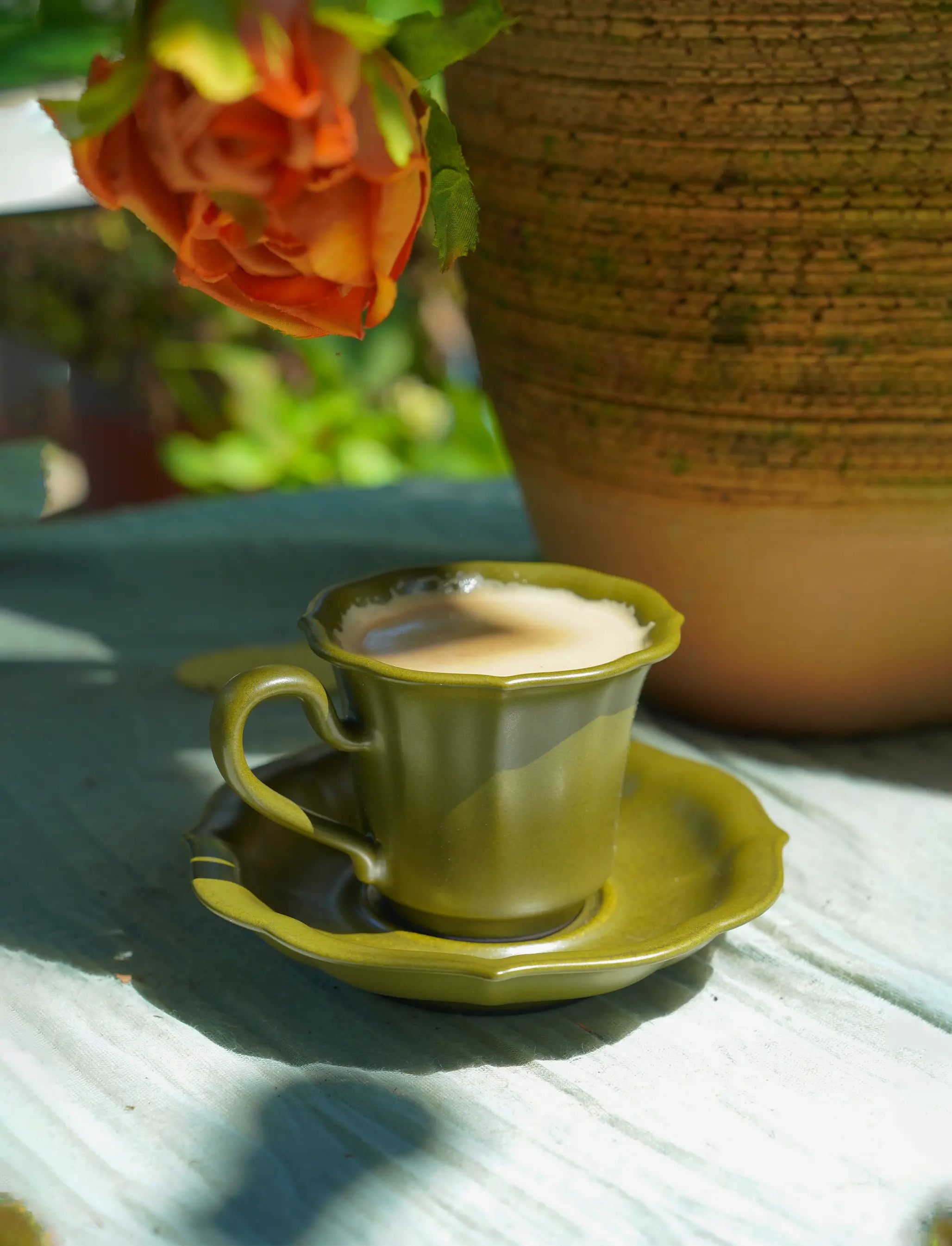 Saucer suit for coffee mug