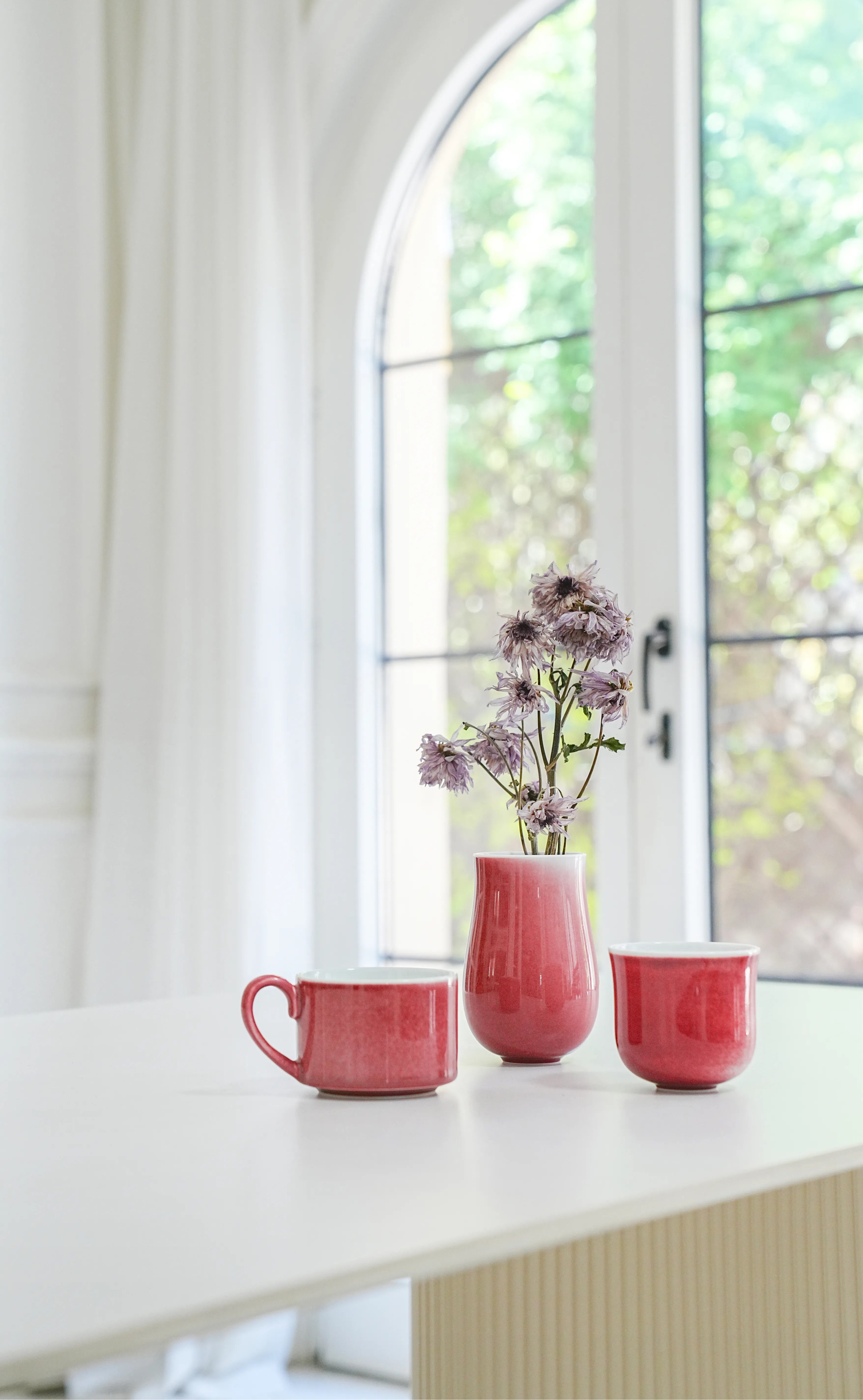 Rose-Tinted Palm Porcelain Cup